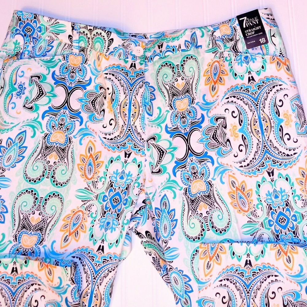 7th Avenue Straight  Cropped Pants
